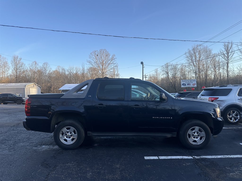 2007 Chevrolet Avalanche LS 1500 photo