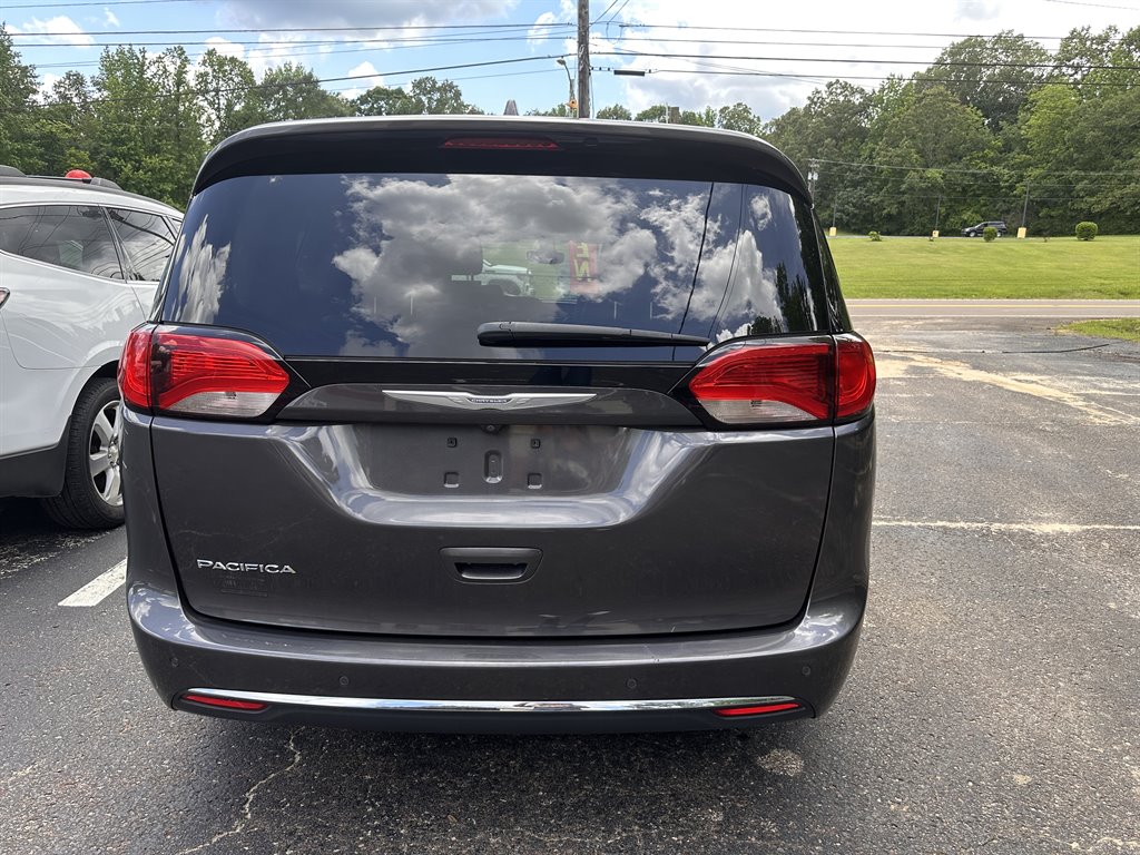 2017 Chrysler Pacifica - $13,500