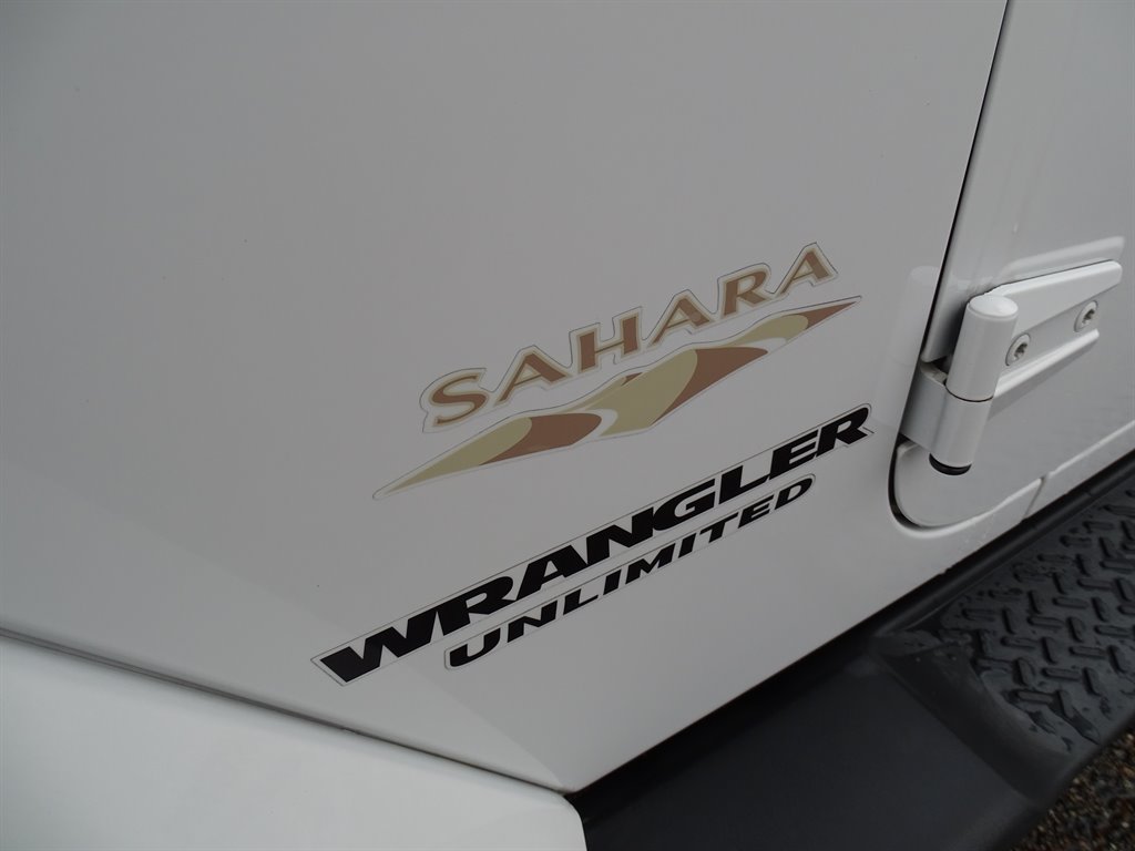 2015 Jeep Wrangler Unlimited Sahara photo