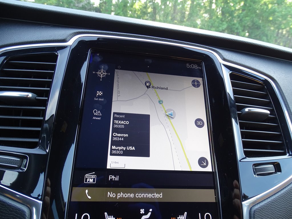 2018 Volvo XC90 T6 - Momentum photo
