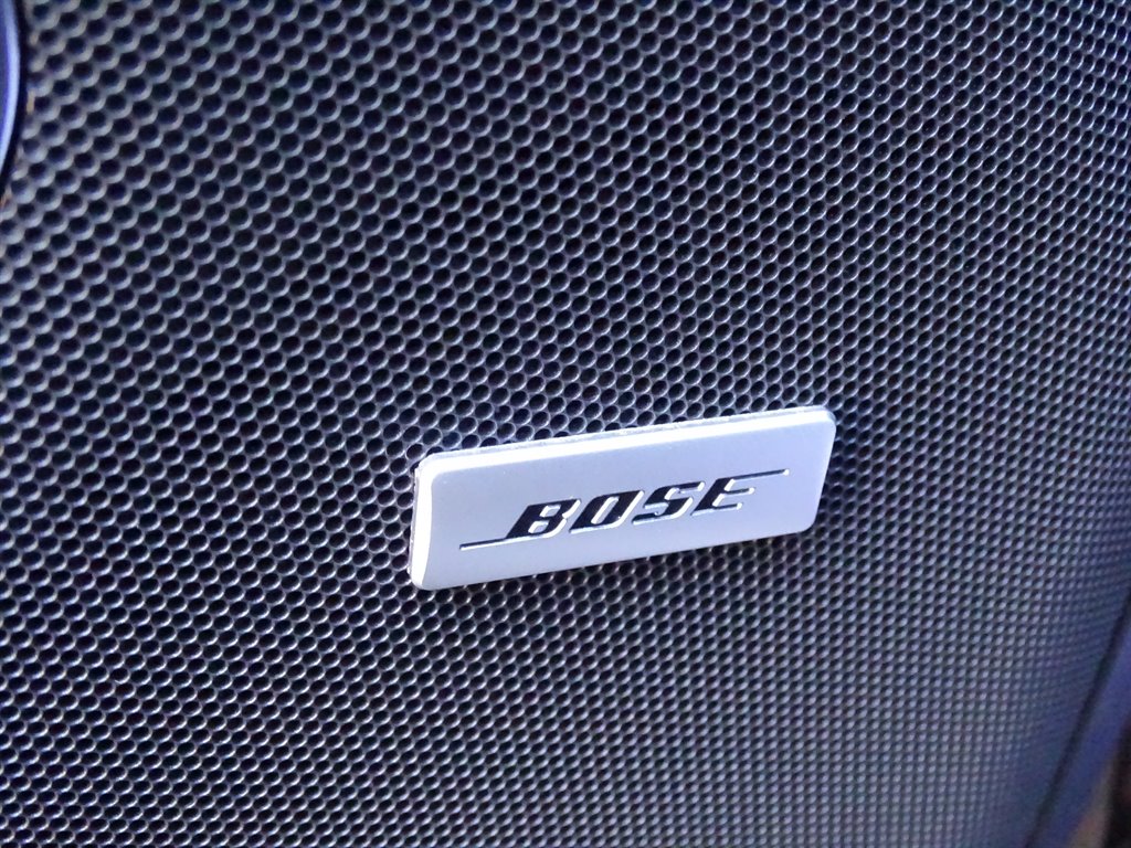 2022 Chevrolet Suburban 1500 LT photo