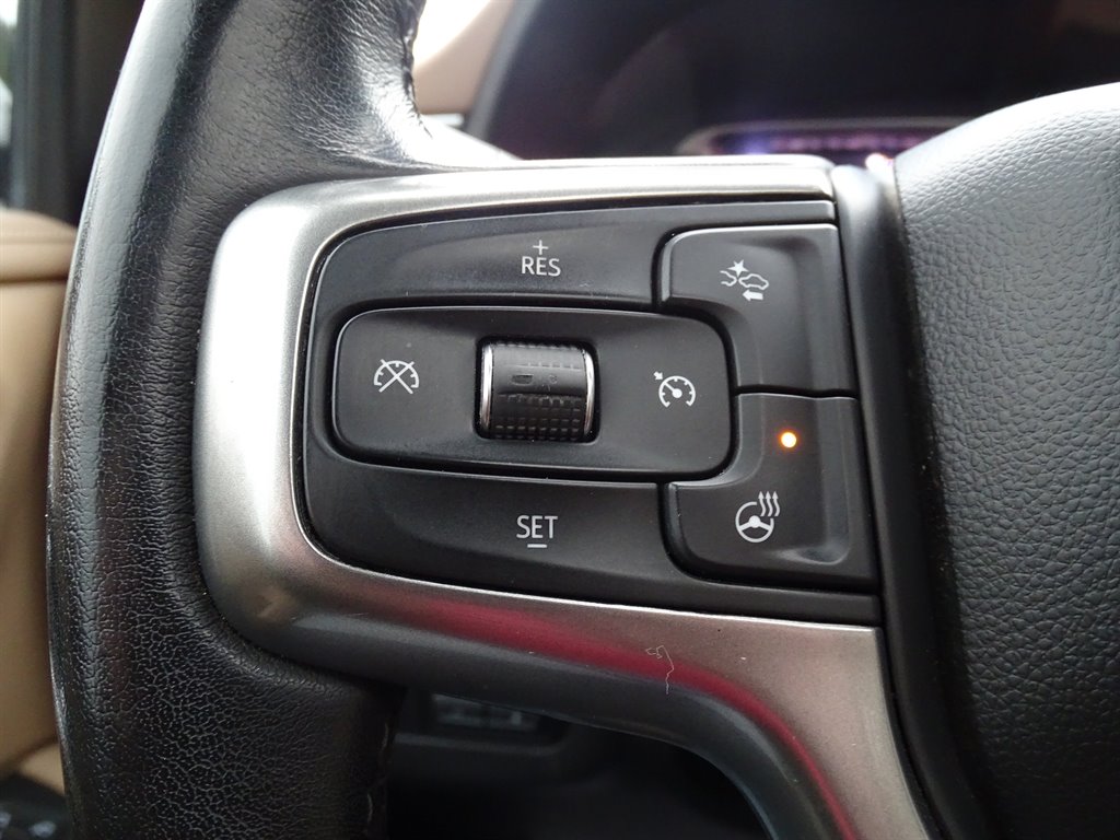 2021 Chevrolet Suburban 1500 Premier photo