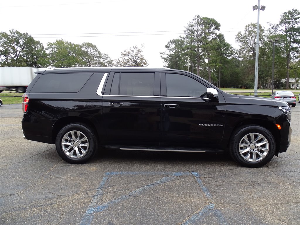 2021 Chevrolet Suburban 1500 Premier photo