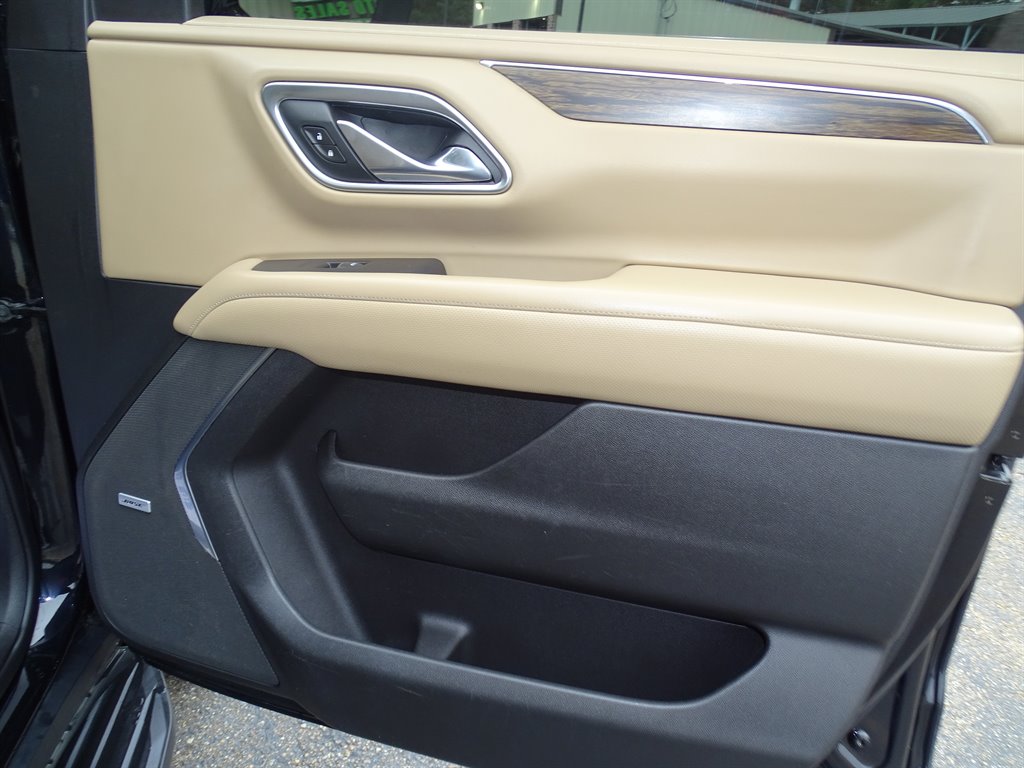 2021 Chevrolet Suburban 1500 Premier photo