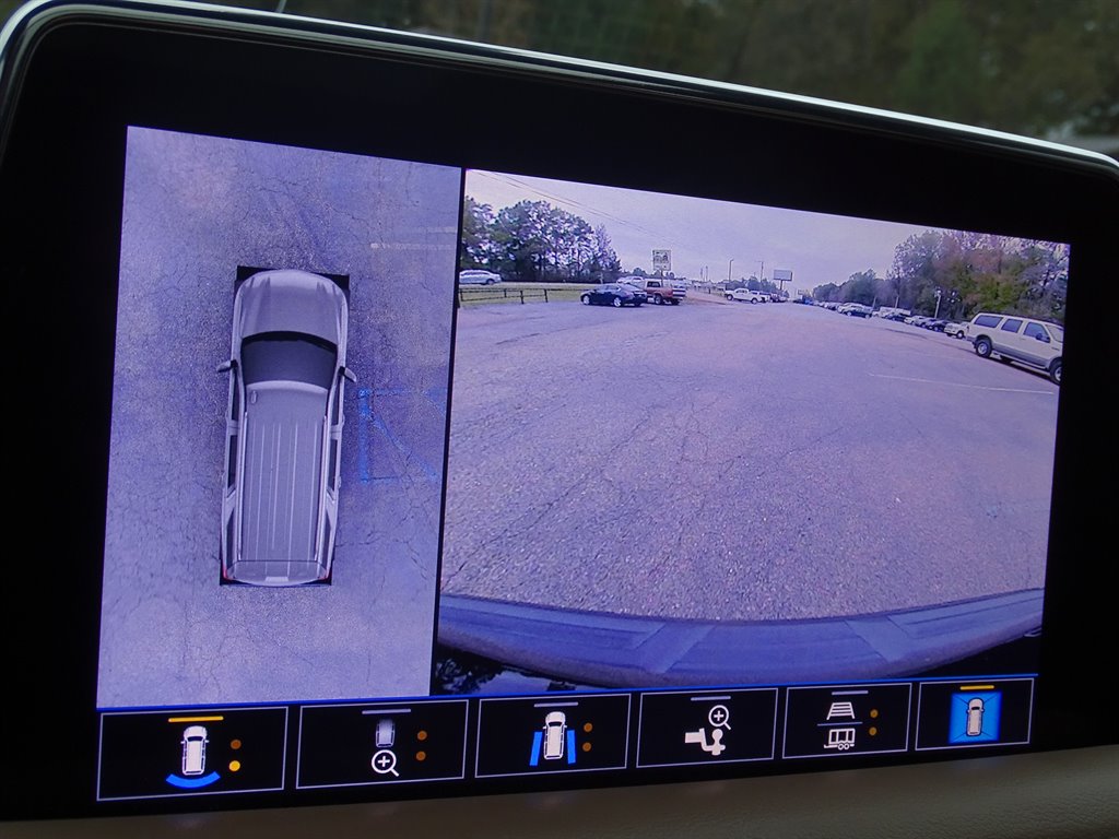 2021 Chevrolet Suburban 1500 Premier photo