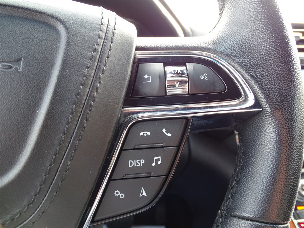 2020 Lincoln Continental photo