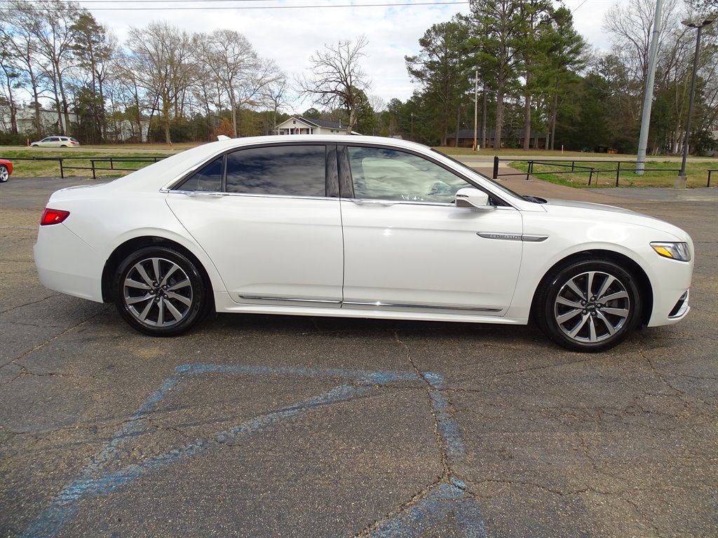 2020 Lincoln Continental photo
