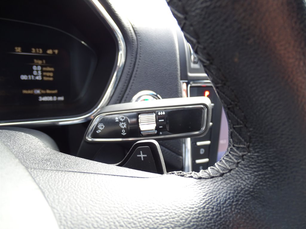 2020 Lincoln Continental photo