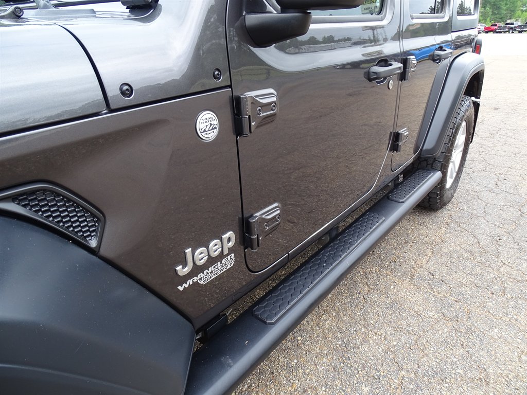 2018 Jeep All-New Wrangler Unlimited Sport photo