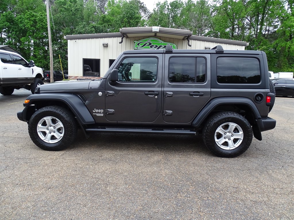 2018 Jeep All-New Wrangler Unlimited Sport photo