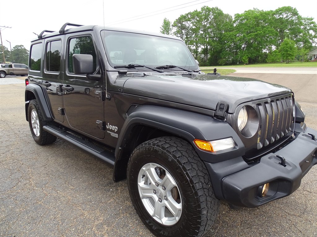 2018 Jeep All-New Wrangler Unlimited Sport photo