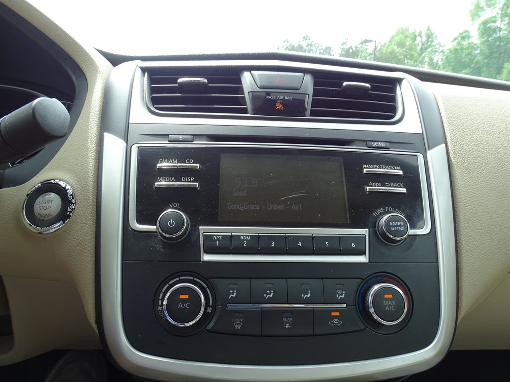 2016 Nissan Altima S photo