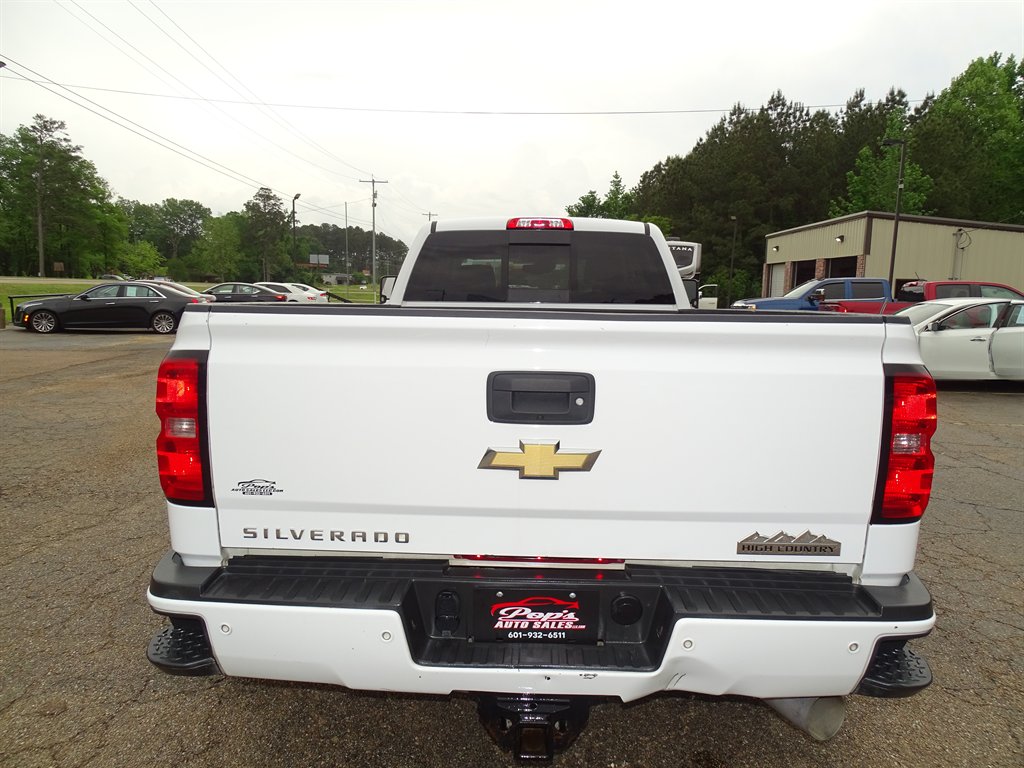 2019 Chevrolet Silverado 3500 High Country photo