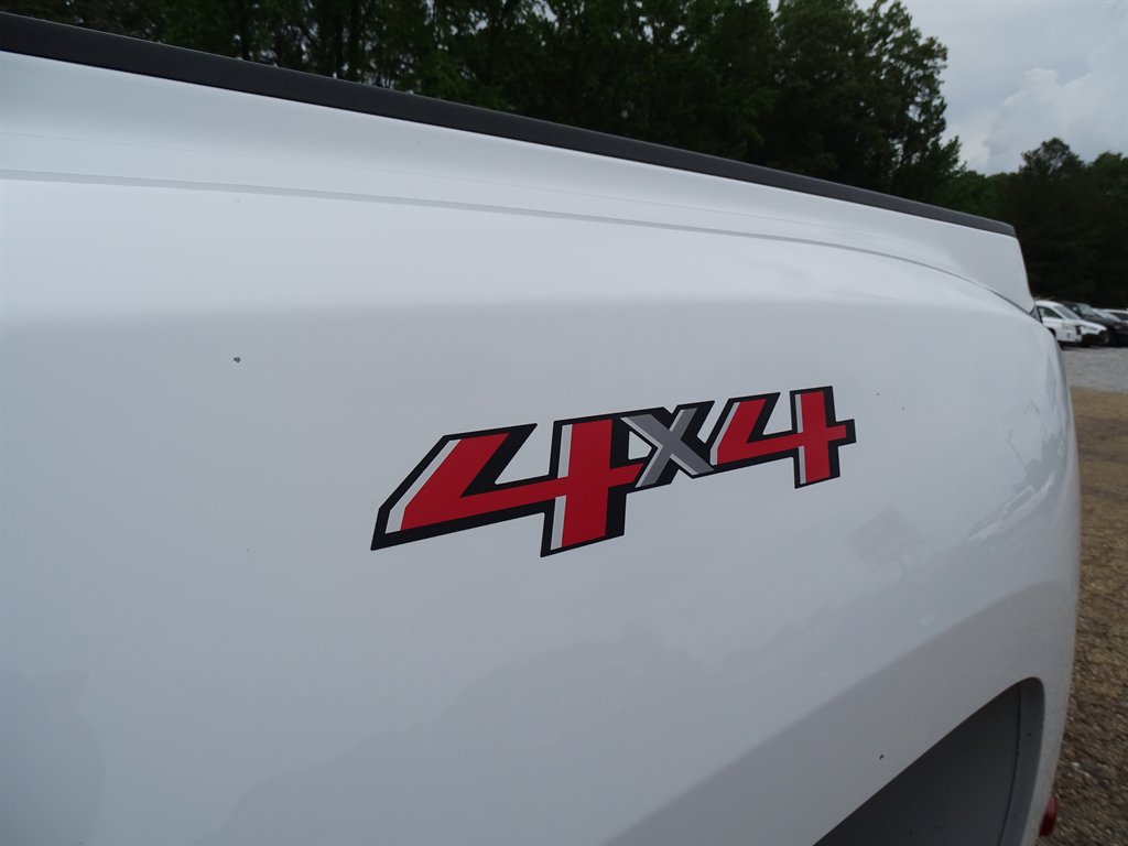 2019 Chevrolet Silverado 3500 High Country photo