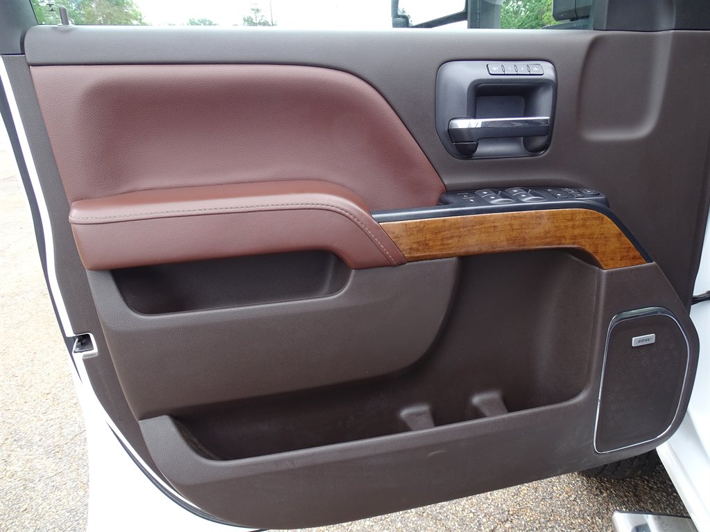2019 Chevrolet Silverado 3500 High Country photo