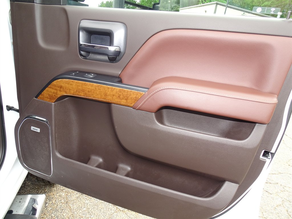 2019 Chevrolet Silverado 3500 High Country photo