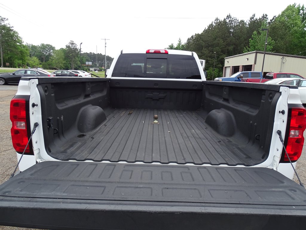 2019 Chevrolet Silverado 3500 High Country photo
