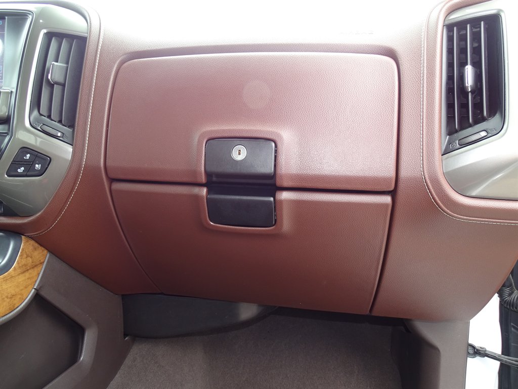 2019 Chevrolet Silverado 3500 High Country photo