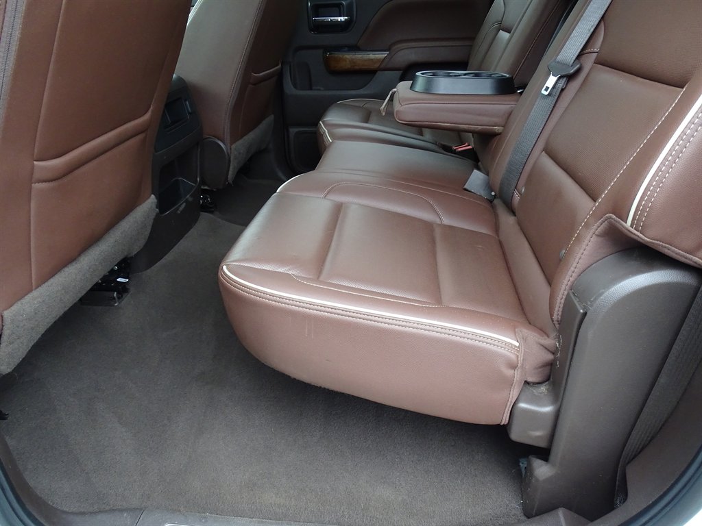 2019 Chevrolet Silverado 3500 High Country photo