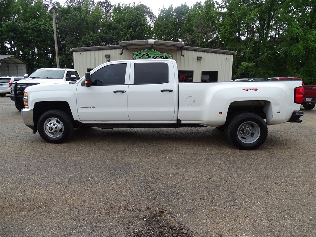 2019 Chevrolet Silverado 3500 W/T photo