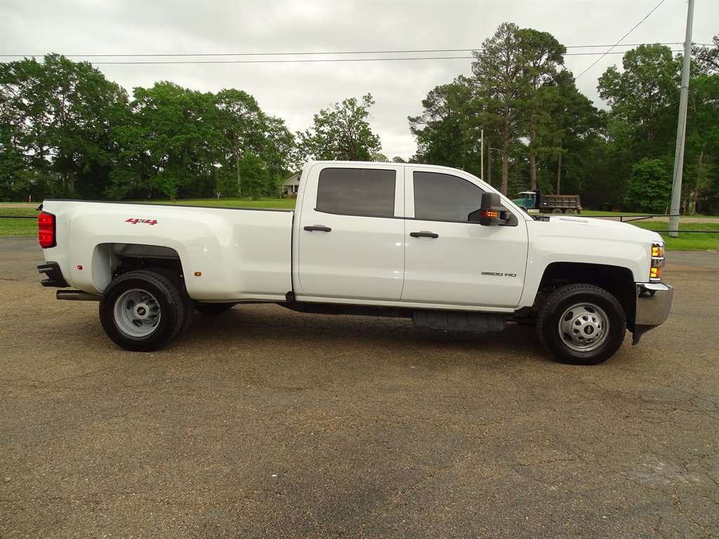 2019 Chevrolet Silverado 3500 W/T photo
