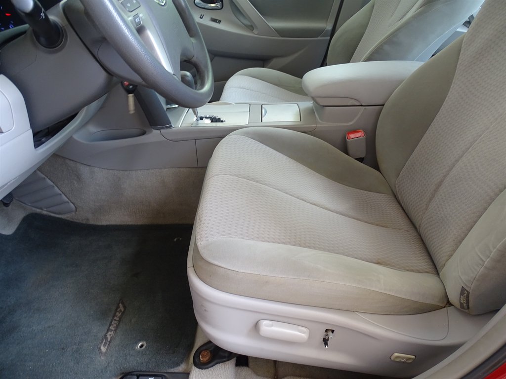 2010 Toyota Camry photo