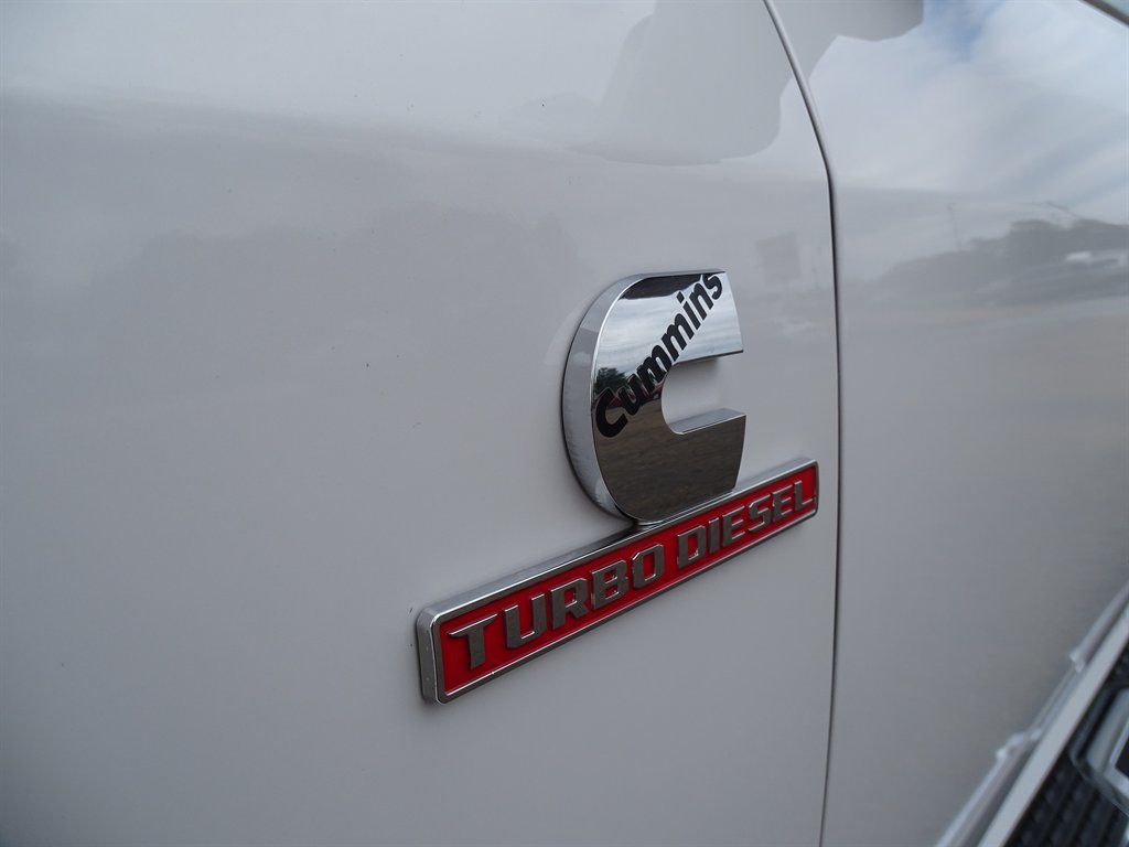 2021 RAM 3500 CAB/Chassis Laramie photo