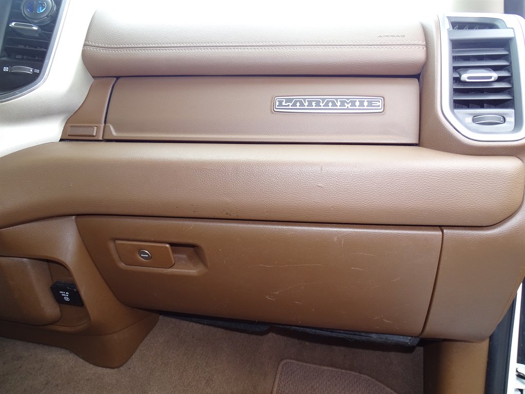 2021 RAM 3500 CAB/Chassis Laramie photo