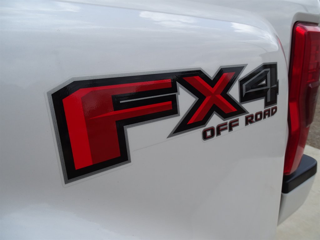 2017 Ford F350sd Platinum photo