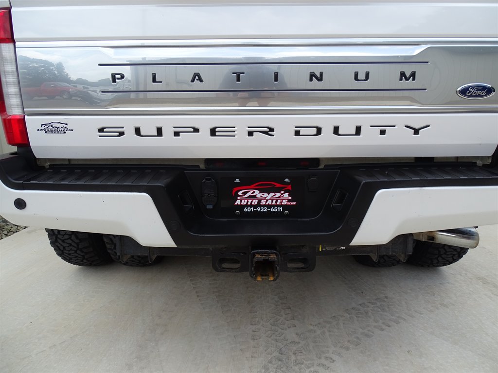 2017 Ford F350sd Platinum photo