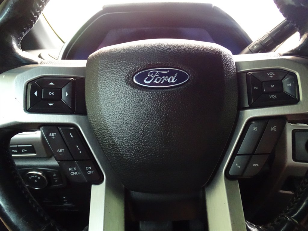 2017 Ford F350sd Platinum photo