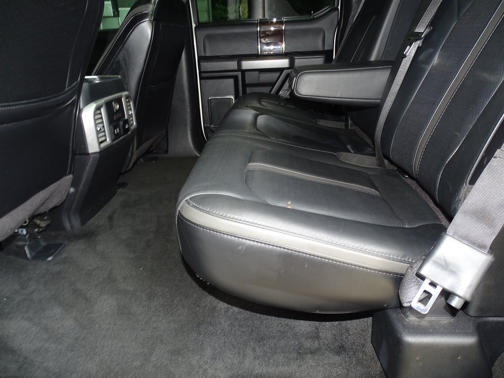 2017 Ford F350sd Platinum photo