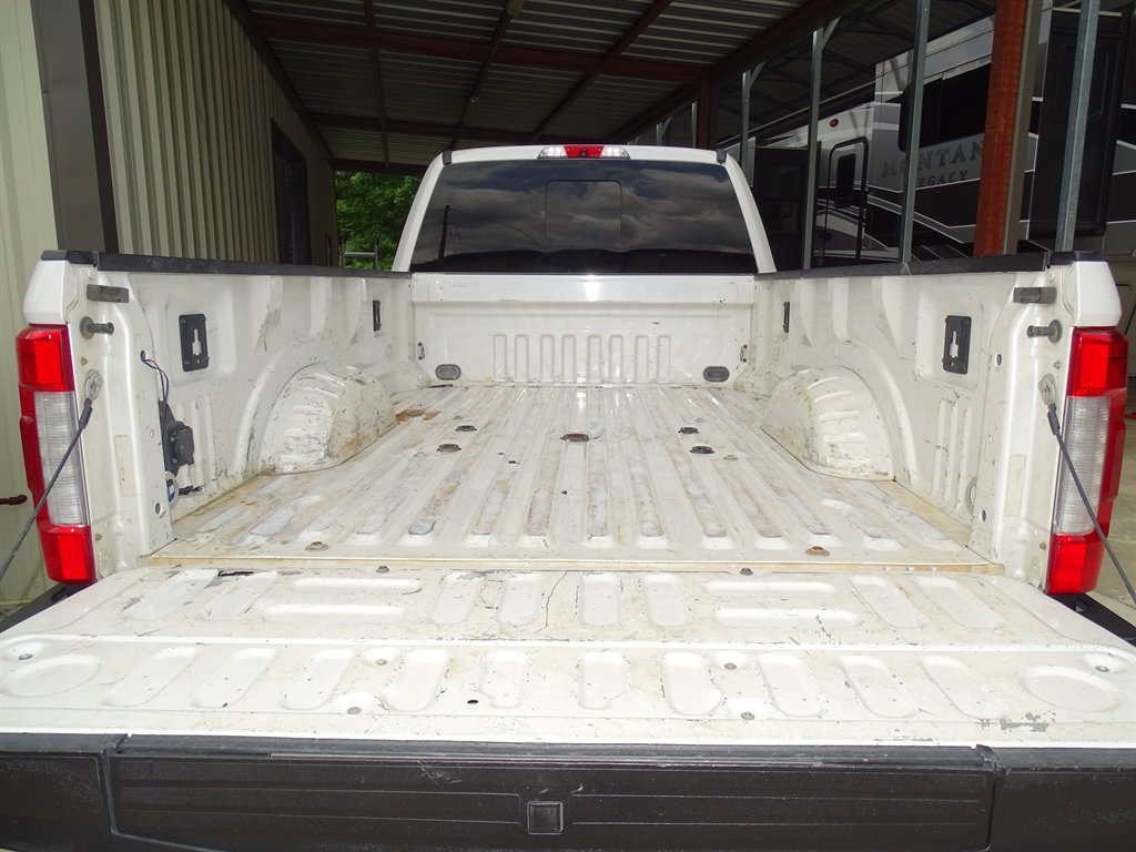 2017 Ford F350sd Platinum photo