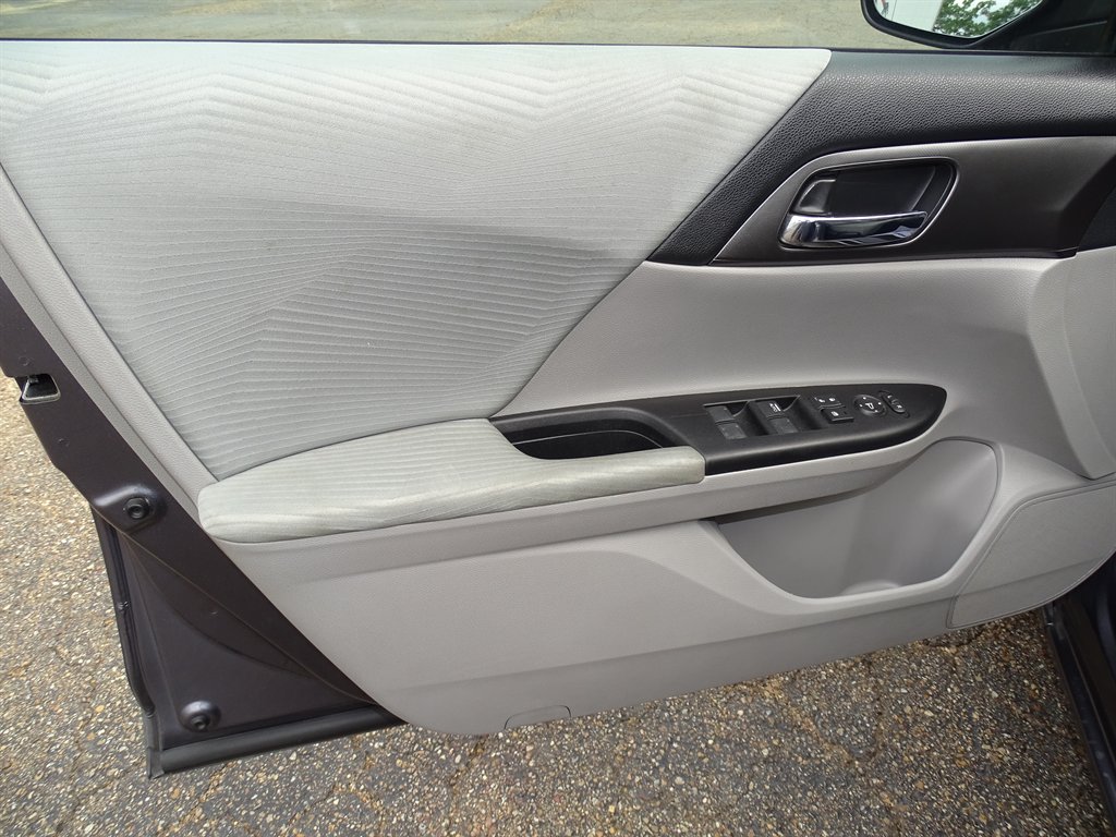 2015 Honda Accord LX photo