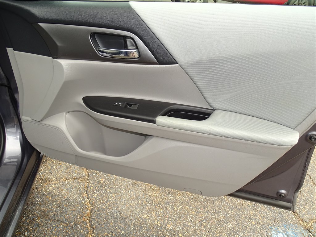 2015 Honda Accord LX photo