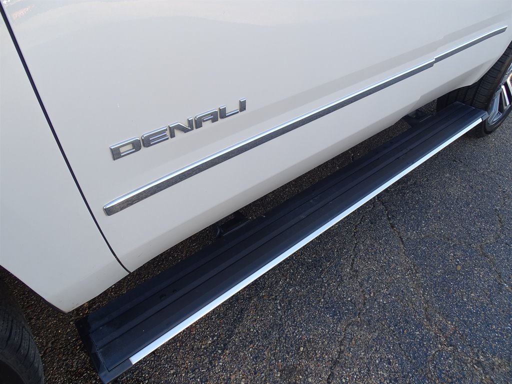 2019 GMC Yukon - $34,999