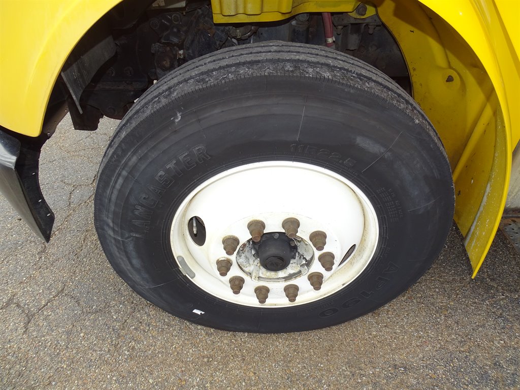 2014 Freightliner M2 - $21,999