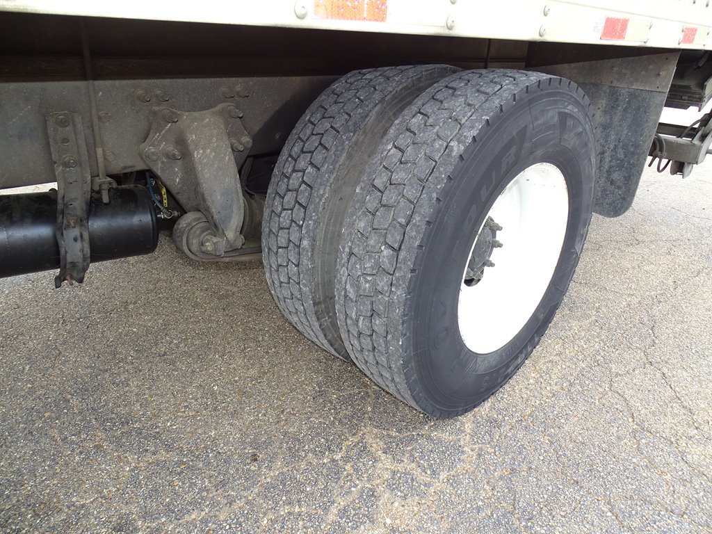 2014 Freightliner M2 - $21,999
