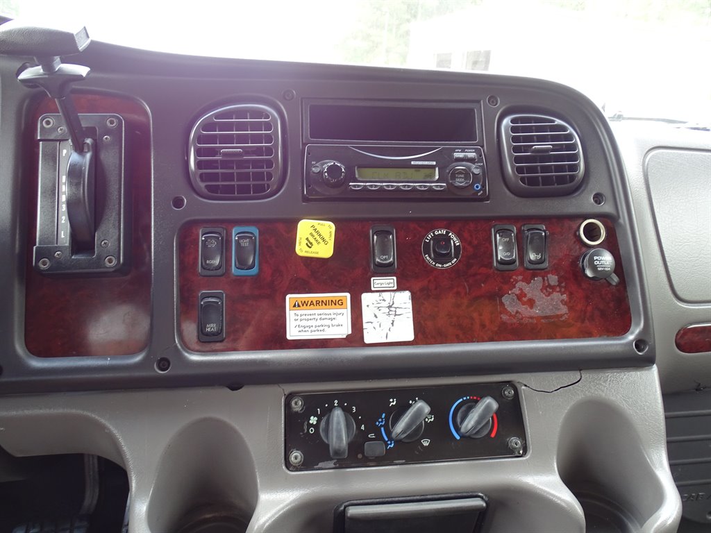 2014 Freightliner M2 - $21,999