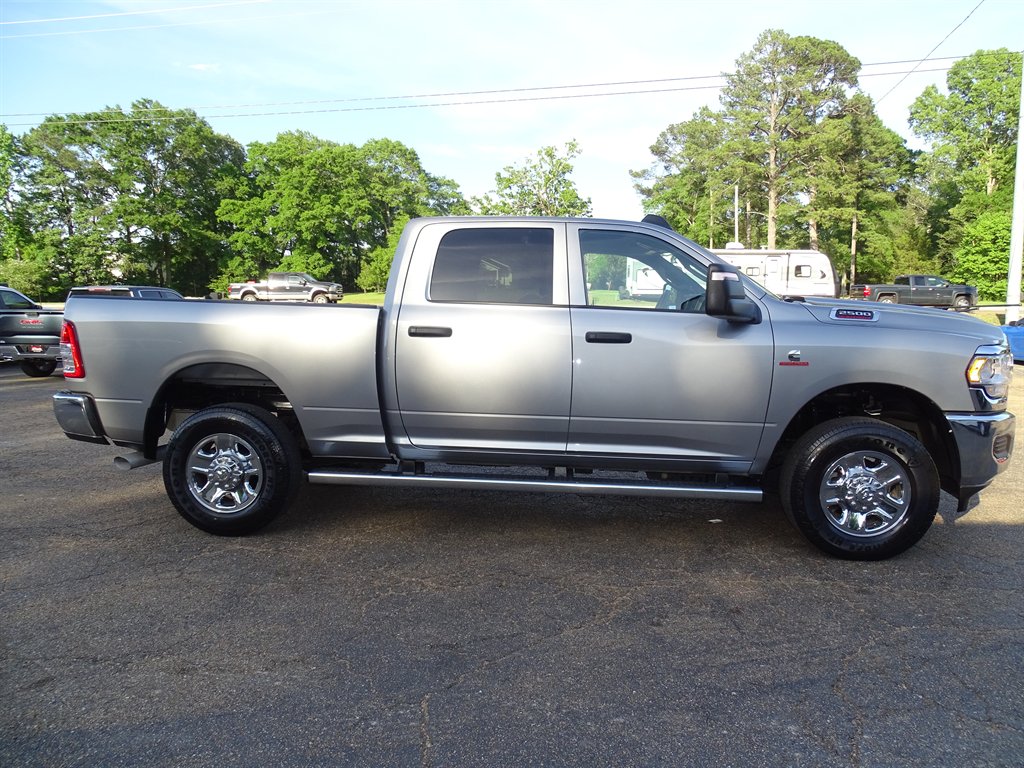 2024 Ram 2500 - $47,999