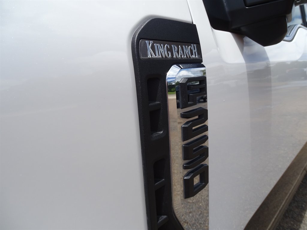 2025 Ford F250