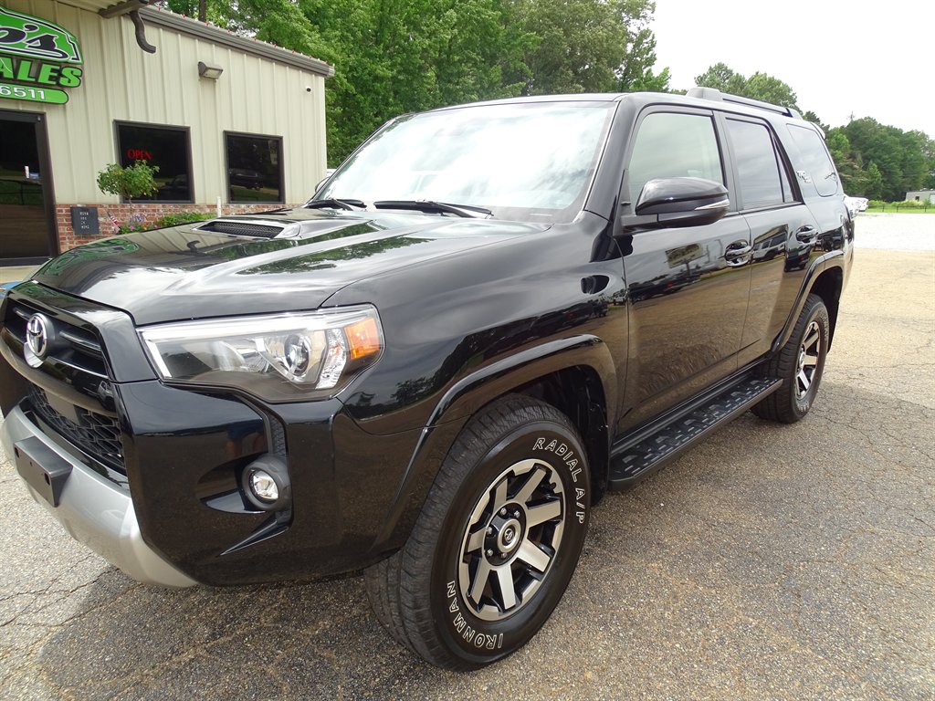 2024 Toyota 4Runner - $42,999