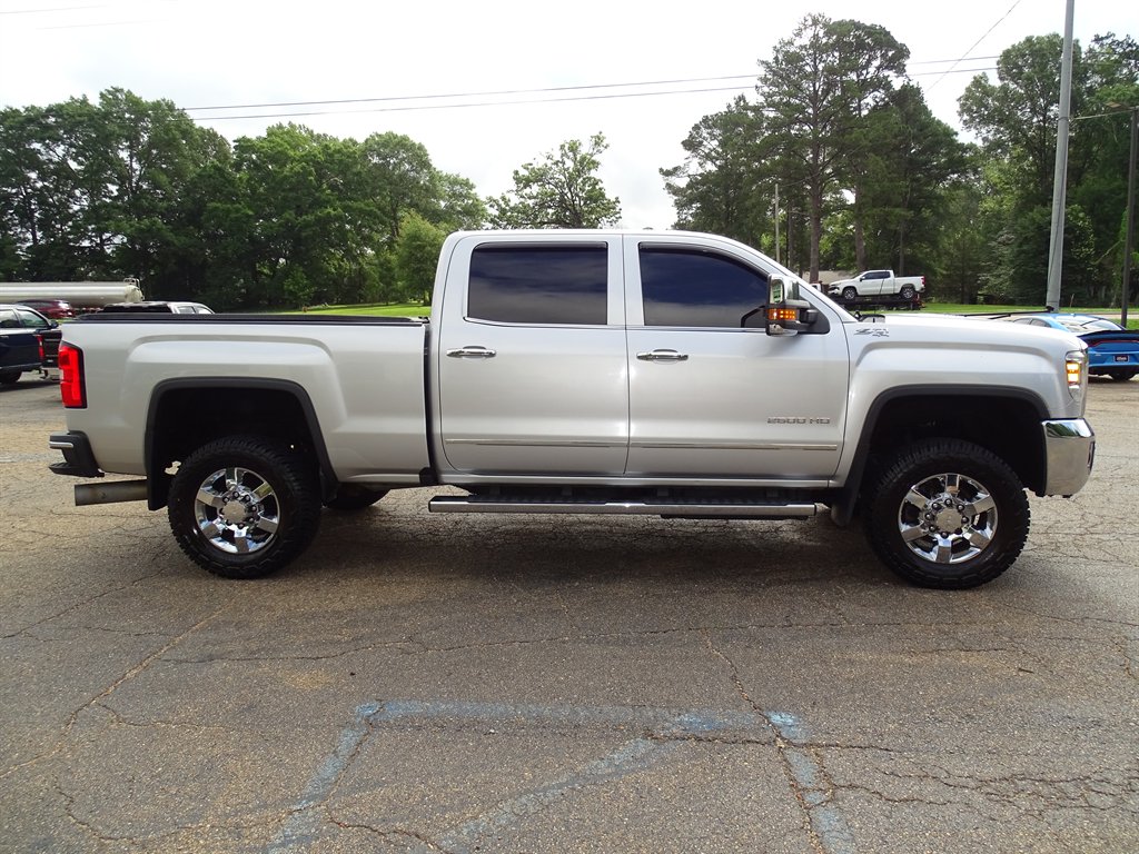 2016 GMC Sierra - $39,999