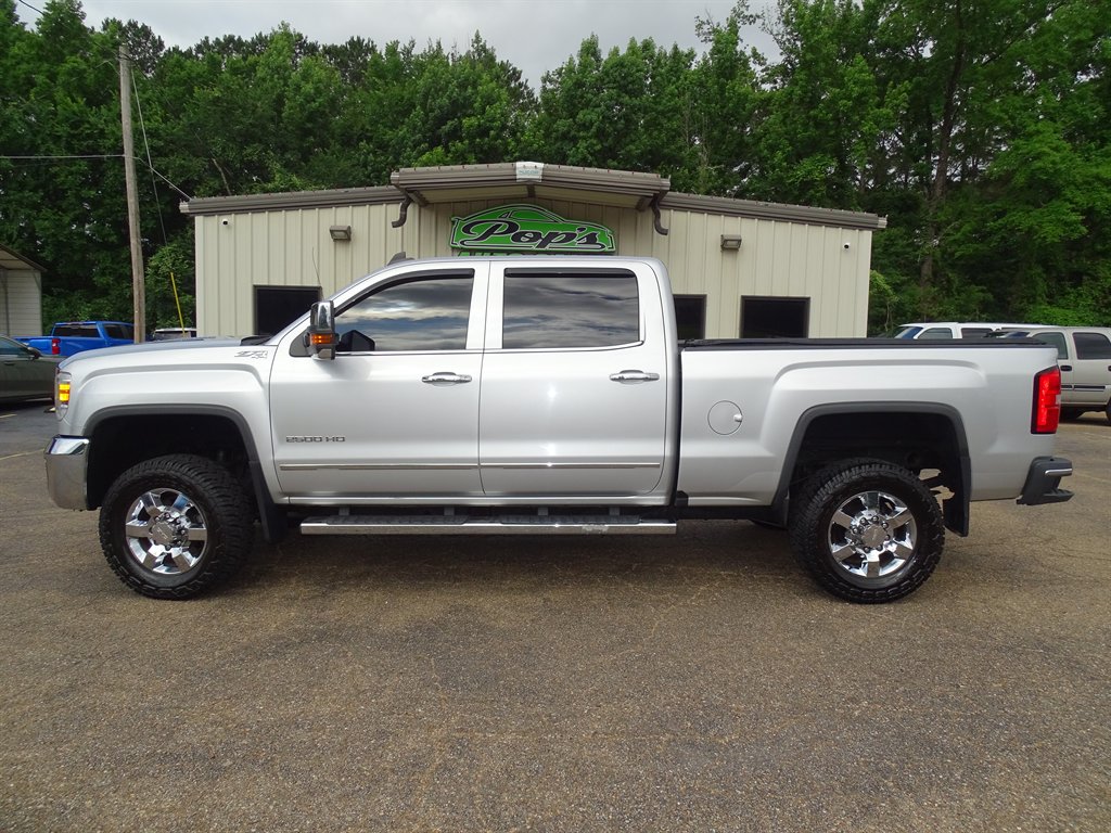 2016 GMC Sierra - $39,999