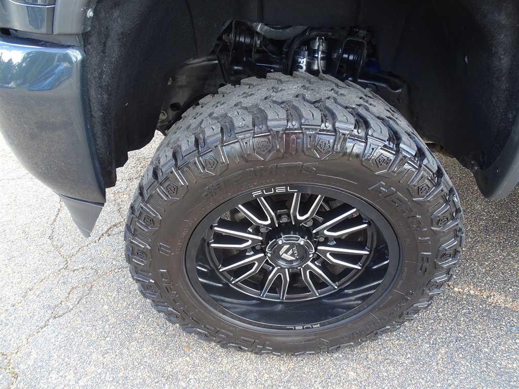 2018 GMC Sierra - $45,999