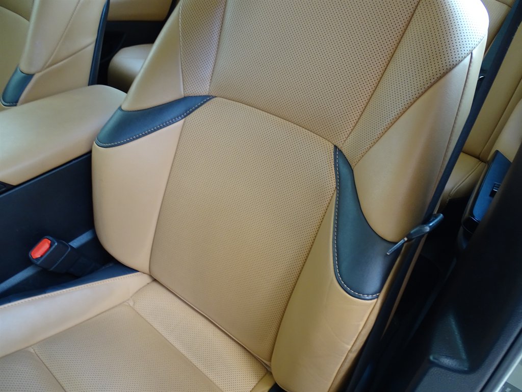 2023 Lexus ES - $34,999