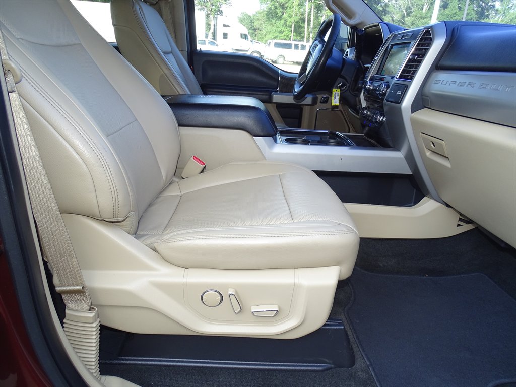 2017 Ford F-250 - $42,999