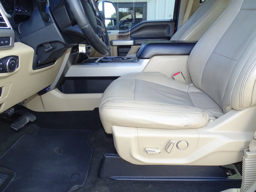 2017 Ford F-250 - $42,999