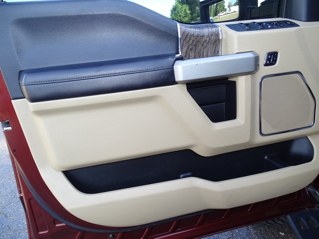 2017 Ford F-250 - $42,999