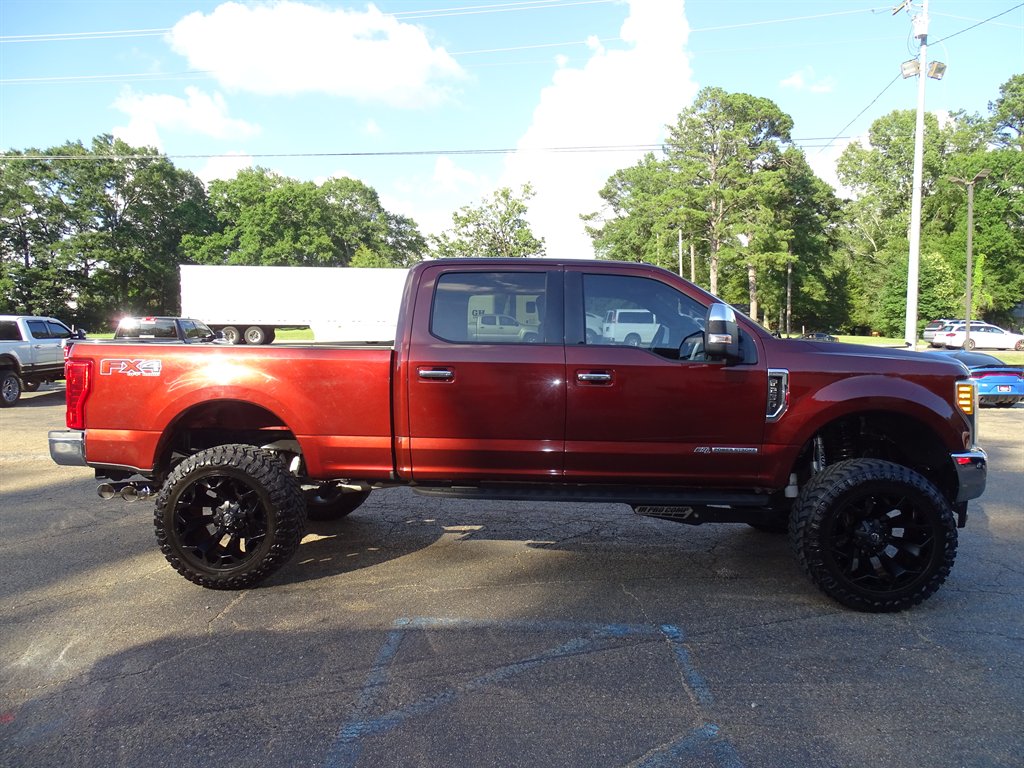 2017 Ford F-250 - $42,999